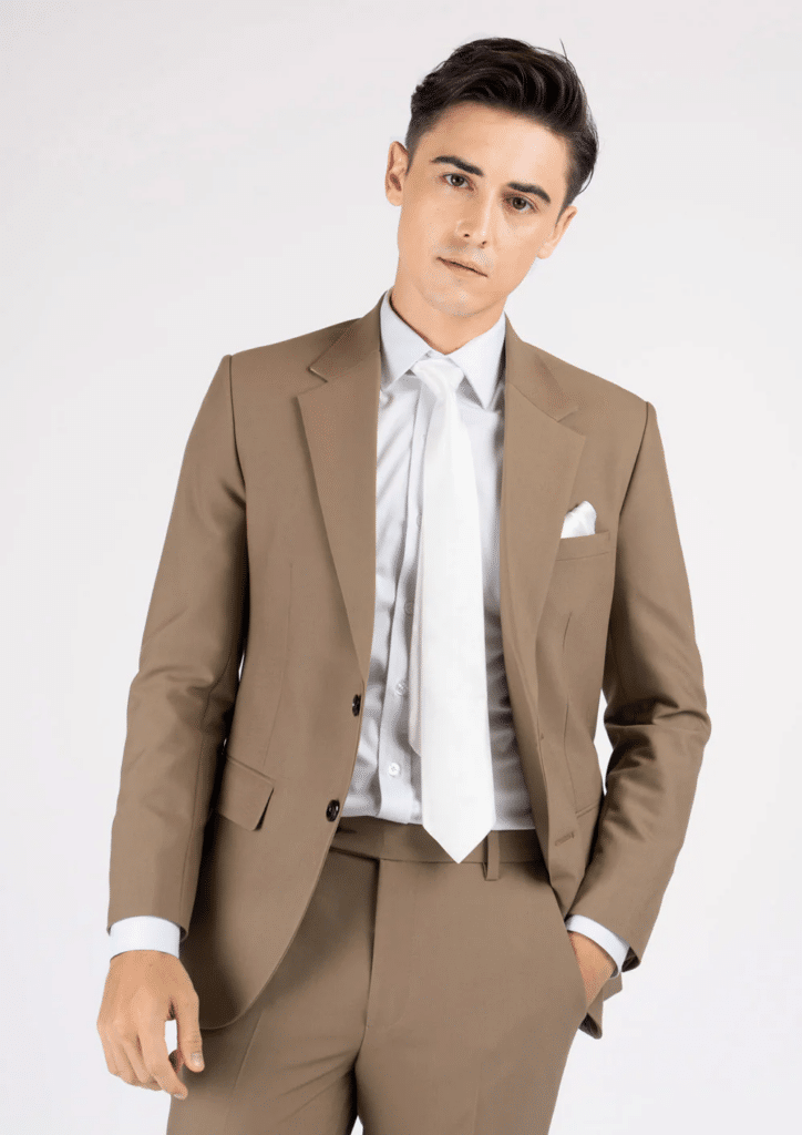 Sartoro Suits to Rescue Your Boyfriend's Wardrobe