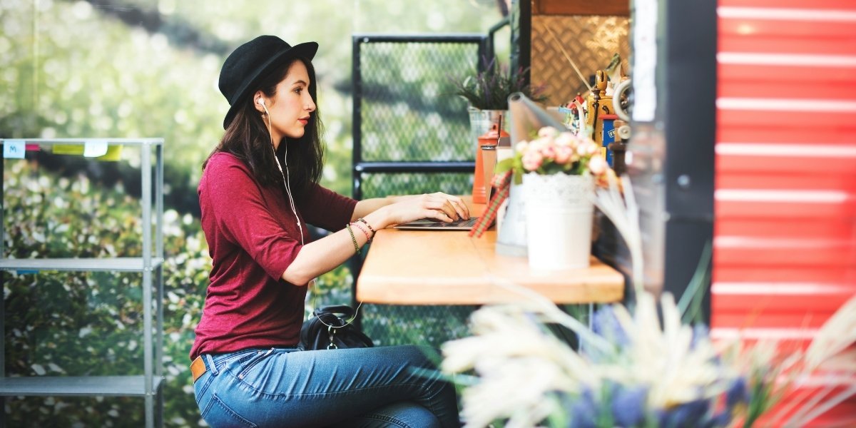 How AI Voice Agents Are Transforming User Interaction