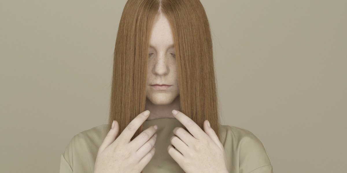 How Holistic Care Supports Women's Hair Growth Naturally