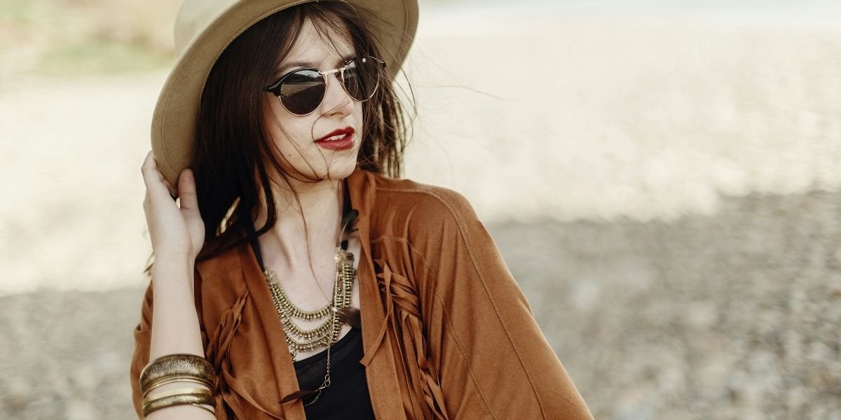 How Societal Beauty Standards Affect Women's Confidence