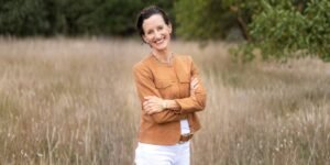 Darby Bonomi on Why Accomplished Women Play Small