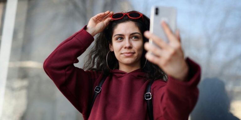 AI Face Scans Raise Questions About Women’s Beauty Pressure