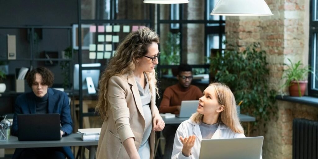 Female Entrepreneurs Face Persistent U.S. Funding Gaps