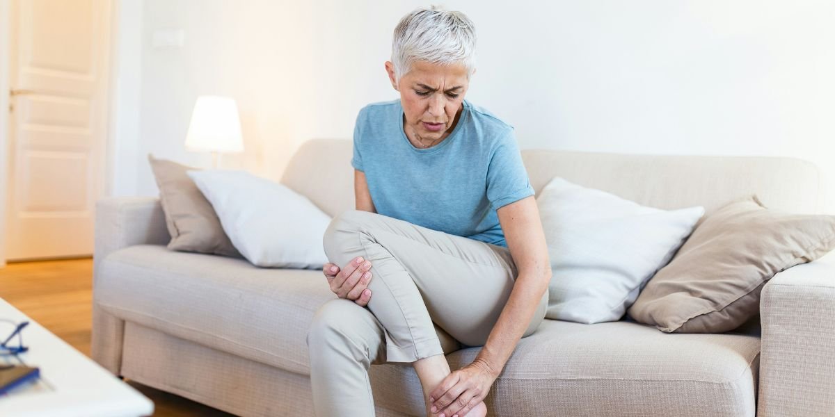 Why Osteoarthritis Finds Women More Often After 50: A September Review Traces the Hormone Link, and the Gaps