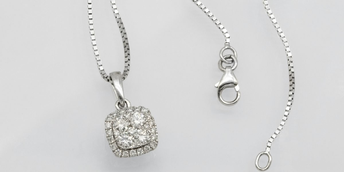 The Enduring Elegance of Diamond Cross Pendants: Faith, Fashion, and Fine Jewelry