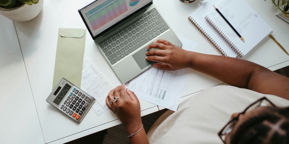 The Small Business Owner's Guide to Rebuilding Credit While Accessing Same-Day Capital
